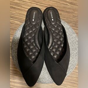 BIRDIES PRE LOVED The swan Black Suede Size 9 In great condition.